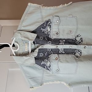 Free People We The Free Embroidered /Lace Sleeveless Denim Snap Vest Top